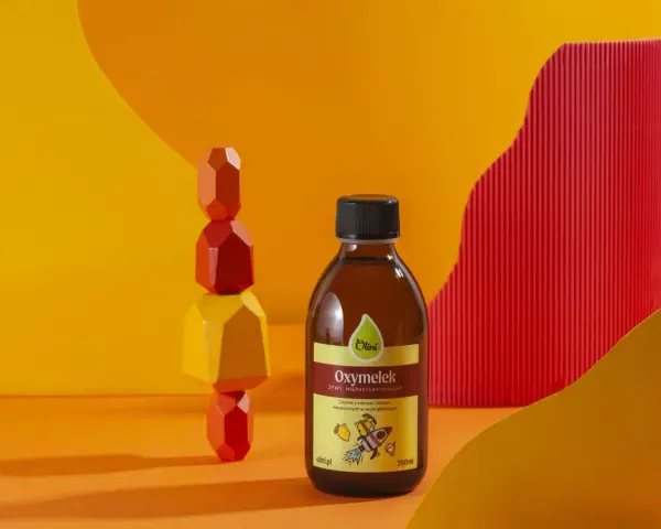 Butelka Oxymelek, żywy, niepasteryzowany produkt z warzyw i korzeni w occie jabłkowym. Idealny na start!