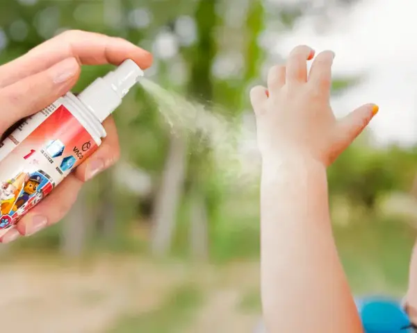 Chroń malucha przed komarami! Spray z postaciami z Psiego Patrolu to idealne co na komary dla niemowląt.
