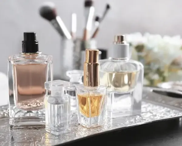 Parfum aufbewahren: Experten-Tipps für langanhaltende Duftfrische