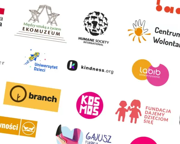 Zbiór różnorodnych logotypów organizacji pozarządowych i charytatywnych, m.in. Fundacja Stocznia, Centrum Wolontariatu, WWF.