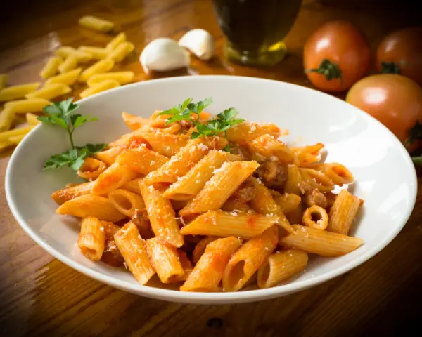 Ile gotować makaron penne, aby uzyskać idealną teksturę?