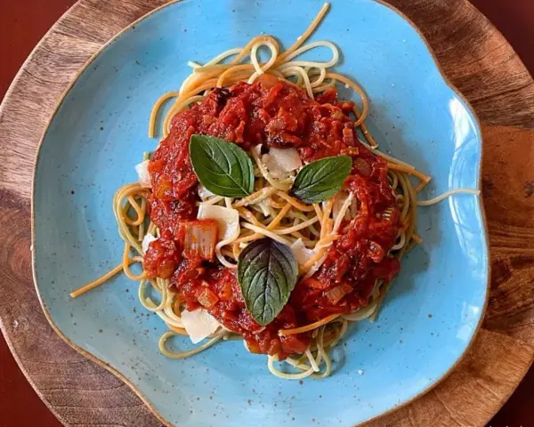 Spaghetti bez mięsa: Odkryj sekrety sycących i kremowych dań