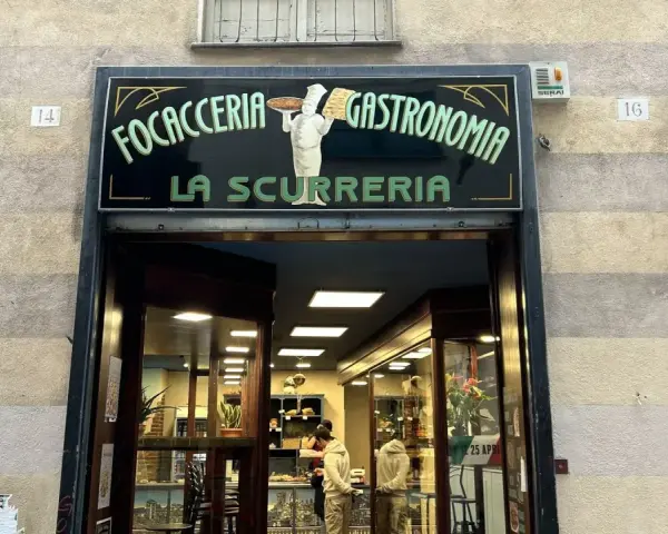 La Scurreria Genova: Focaccia e Gastronomia Ligure Autentica