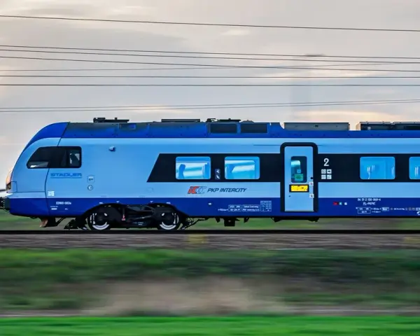 Kiedy nowy rozkład pkp na wakacje? Sprawdź zmiany i nowości!