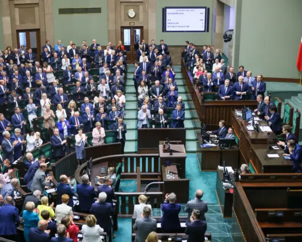 Posłowie w Sejmie, głosowanie nad projektem ustawy, być może w kontekście art. 37 kk.
