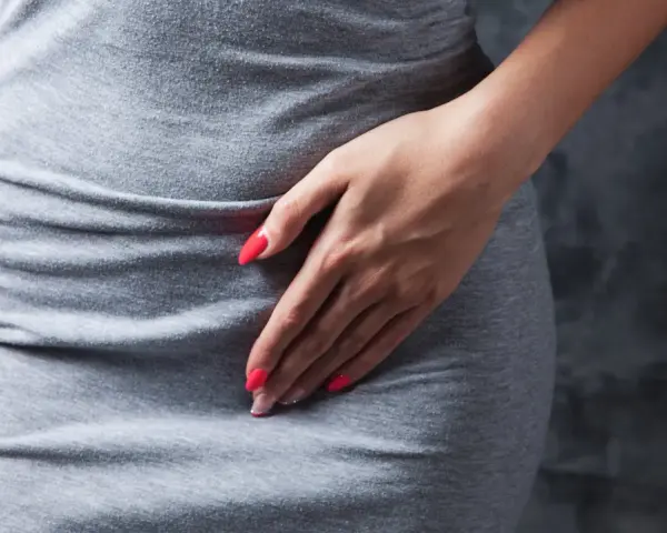 Ból brzucha podczas okresu? Szybka ulga i kiedy do lekarza