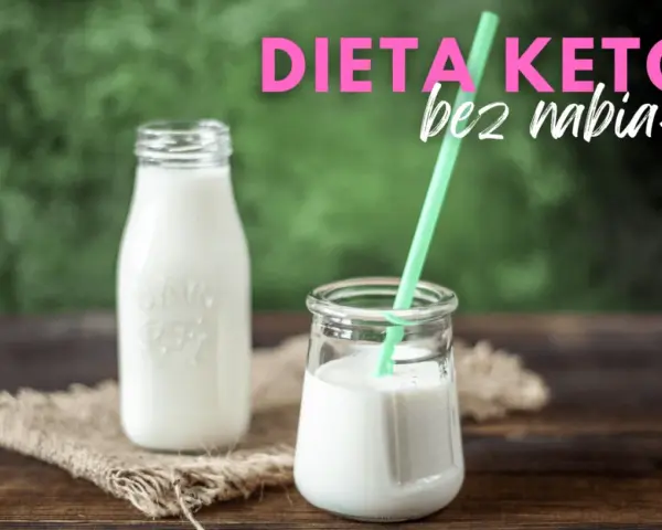 Dieta keto bez nabiału. Dwie butelki z mlekiem, jedna z zieloną słomką. Idealne dla osób z uczuleniem na nabiał.
