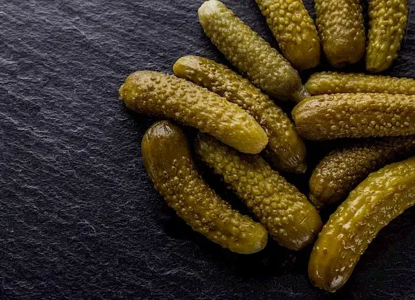 Ile kalorii mają ogórki? Zaskakujące fakty o ich wartości odżywczej