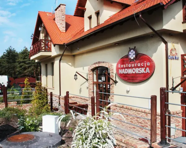 Gdzie dobrze zjeść w Krynicy Morskiej? Odkryj najlepsze restauracje
