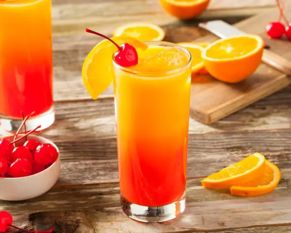Tequila ze Spritem: Idealny drink? Przepis i sekrety