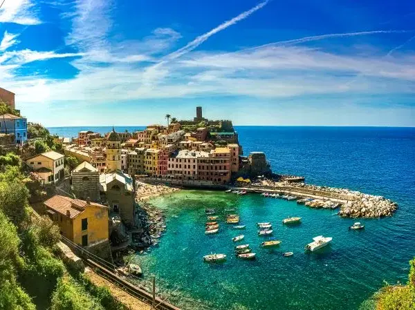 Alternative Cinque Terre: Scopri spiagge e borghi meno affollati