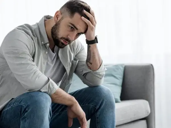Depresja reaktywna objawy: Jak rozpoznać trudne emocje i stres