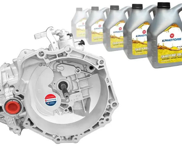 Skrzynia biegów do 1.7 CDTI, obok butelki oleju KPMOTORS.