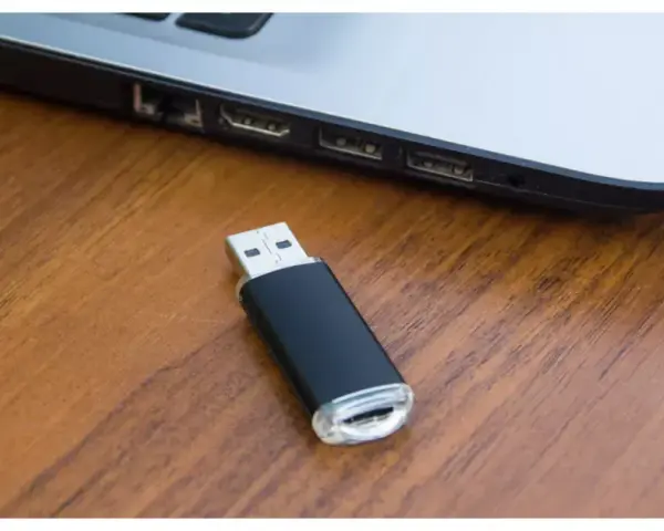 Ile kosztuje pendrive? Sprawdź ceny i wybierz najlepszy model