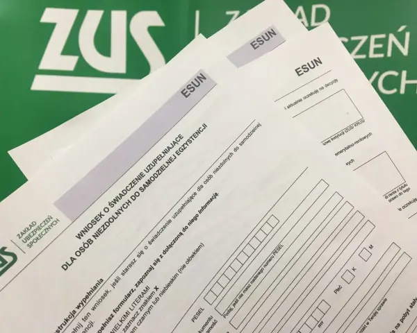 Formularz ZUS: wniosek o świadczenie uzupełniające dla osób niezdolnych do samodzielnej egzystencji. Tabela świadczenie wspierające 2026.
