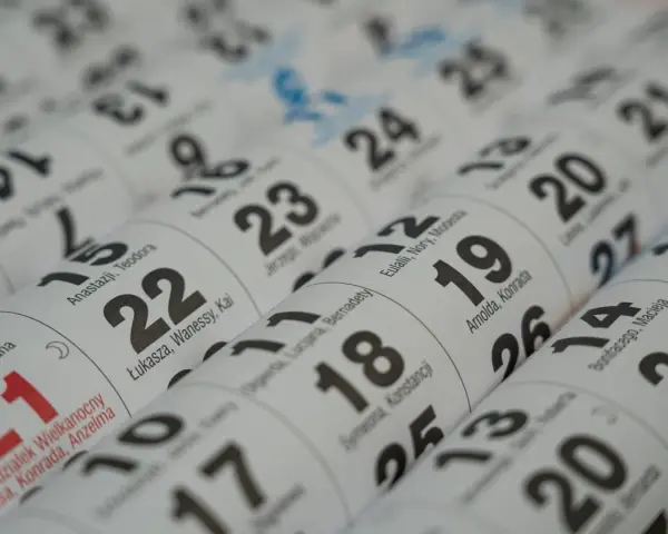 Kalendarz z imieninami. Kiedy imieniny Doroty? Sprawdzamy daty na kartkach: 21, 22, 23, 24, 25, 26, 27.