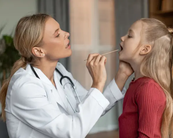 Zapobieganie anginie: 5 kluczowych nawyków dla zdrowego gardła