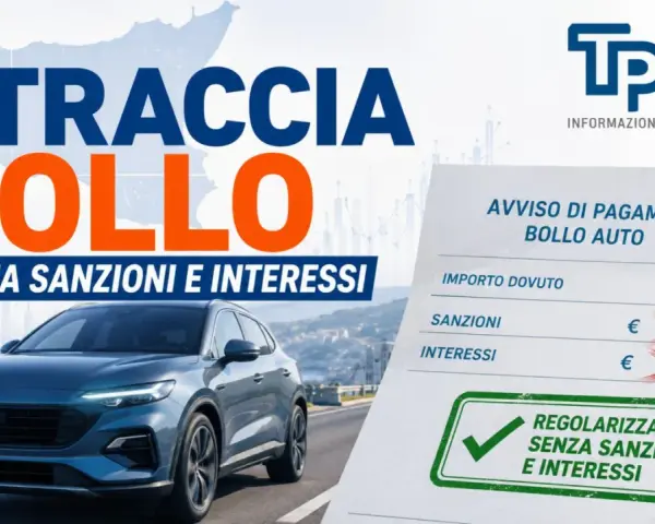 Auto blu su strada, con testo "STRACCIA BOLLO SENZA SANZIONI E INTERESSI". Avviso di pagamento bollo auto con sanzioni e interessi cancellati. Cosa succede se non si paga il bollo auto?