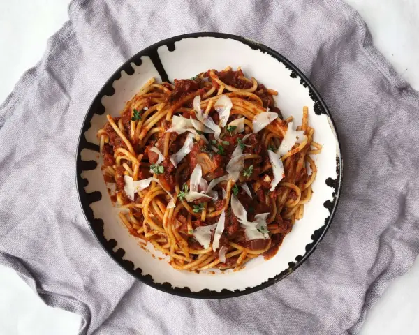 Prawdziwe ragù alla bolognese: przepis bez mitów i błędów