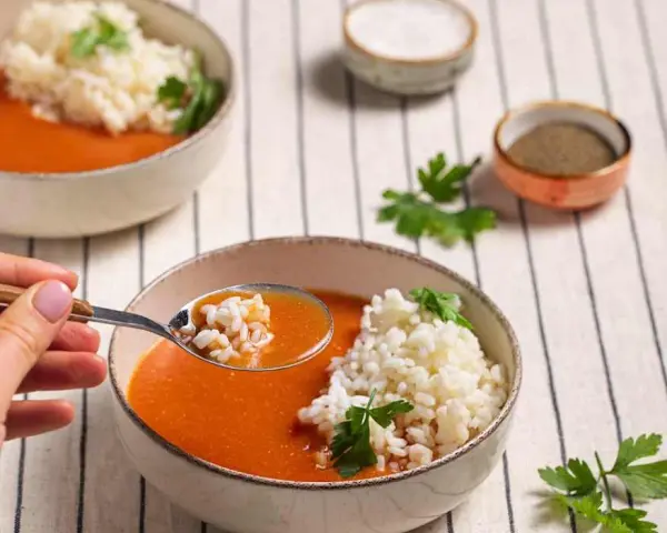 Zupa pomidorowa jak u babci - smak dzieciństwa w Twojej kuchni