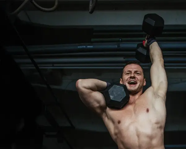 CrossFit: Inwestycja w sprawność czy ryzyko? Decyduj świadomie!