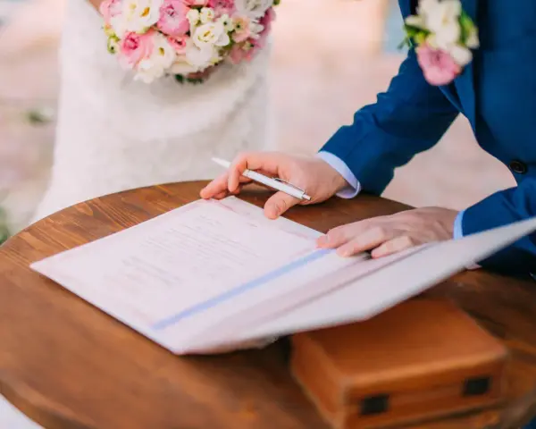 Co potrzebne do ślubu konkordatowego? Kluczowe dokumenty i formalności