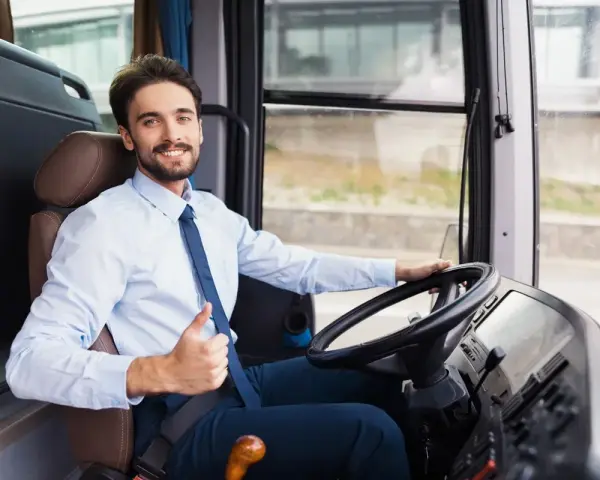 Co ile kierowca autokaru musi robić przerwy, aby uniknąć kar?