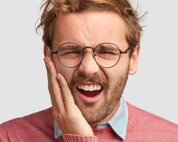 Ból zęba? Ulga tu i teraz: domowe sposoby, leki i kiedy do dentysty