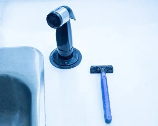 Jak ogolić miejsce intymne bez podrażnień i bólu - sprawdzone sposoby