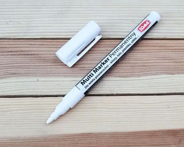 Marker permanentny TOMA do wielu powierzchni: kliszy, folii, plastiku, szkła. Niezastąpiony do znakowania!