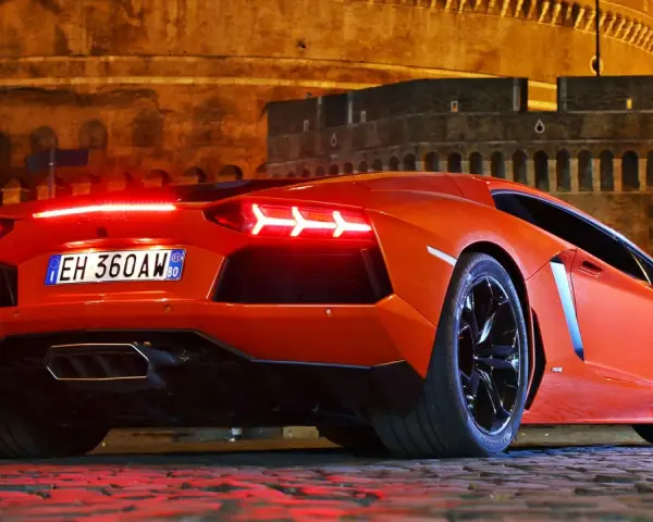 Ile kosztuje Lamborghini Aventador? Ceny i czynniki wpływające na wartość