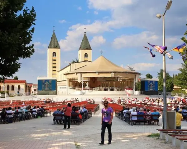 Czy w Medjugorie jest bezpiecznie? Odkryj prawdę o zagrożeniach