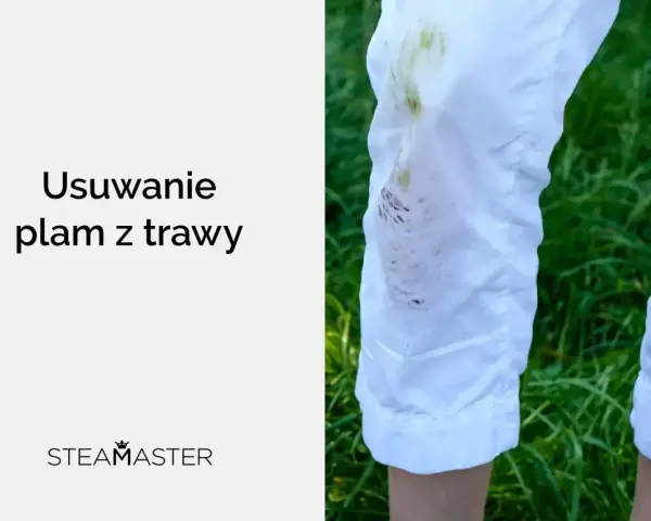 Białe spodnie z zielonymi plamami trawy. Dowiedz się, czym sprać trawę i przywrócić ubraniom nieskazitelny wygląd.