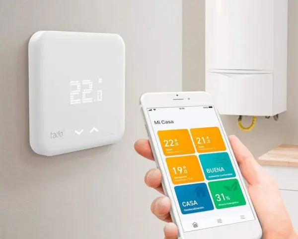 Termostato inteligente Tado y app móvil mostrando diferentes tipos de termostatos y control de temperatura en el hogar.
