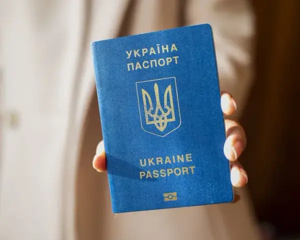 Jak wygląda paszport ukraiński? Odkryj jego cechy i różnice