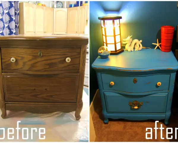Antes y después de pintar mesita de noche con chalk paint azul. Un dragón blanco decora la superficie.