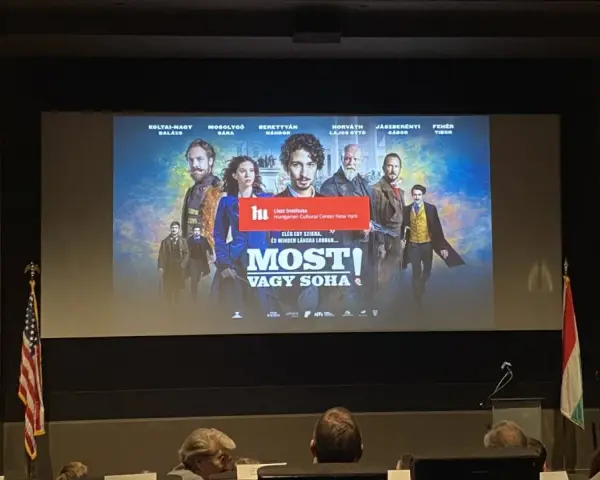 Plakat filmu "Most! Vagy Soha" z aktorami, hasłem "teraz albo nigdy" i logo Instytutu Liszta.