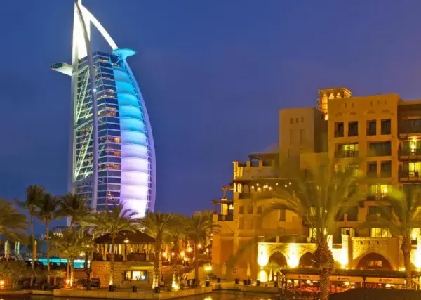 Ile kosztuje hotel w Dubaju? Ceny, które mogą Cię zaskoczyć