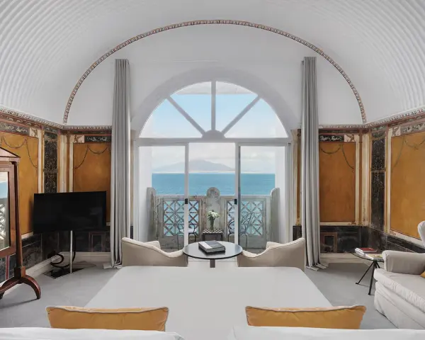 Hotel Bellevue Syrene Sorrento: Lusso, Storia e Vista Mozzafiato