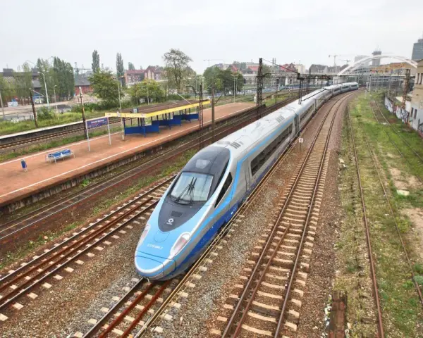 Jakie oznaczenie ma pendolino i co to oznacza dla podróżnych?