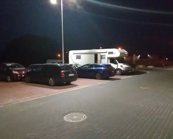 Kołobrzeg: Darmowe parkingi? Gdzie zaparkować bez opłat!