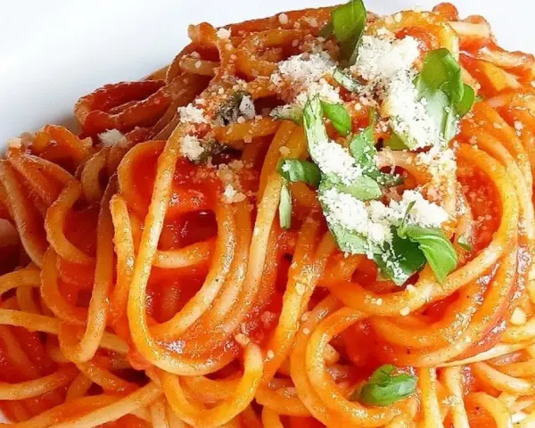 Sos do spaghetti z passaty: Prosty przepis na idealny smak!