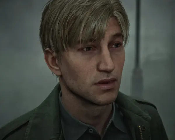 James Sunderland z Silent Hill 2, zamyślony, w zielonej kurtce.