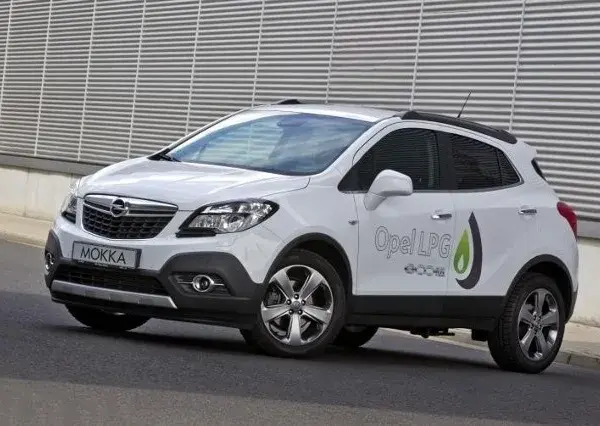 Opel Mokka pojemność baku - ile litrów i co to oznacza dla Ciebie?