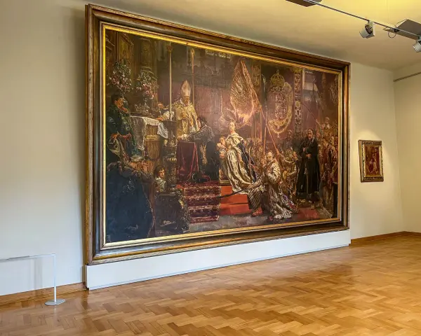 Wielki obraz historyczny w **National Museum Wroclaw** przedstawia koronację króla.
