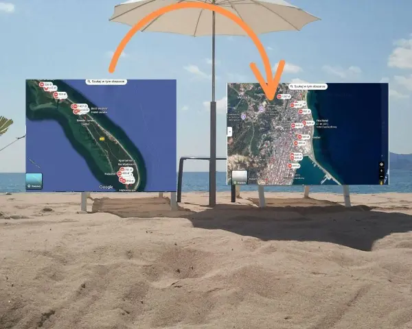 Dwie mapy Google z zaznaczonymi cenami noclegów nad morzem, pod parasolem plażowym.