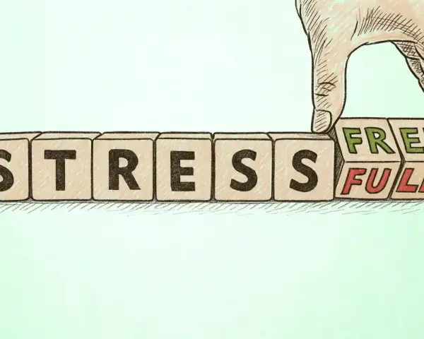 Mano che cambia i cubi da "STRESS" a "STRESS FREE". Strategie di coping per una vita più serena.