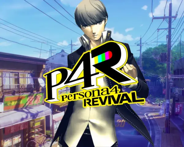 El protagonista de Persona 4 Revival, un remake, se alza sobre un pueblo japonés con un logo llamativo.