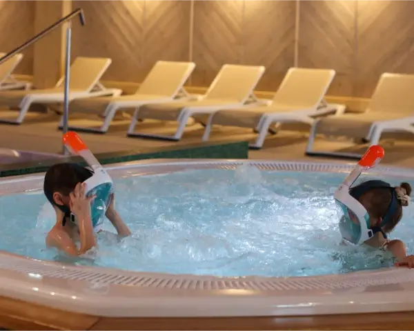 Hotel resort - co to znaczy i jakie ma kluczowe cechy?
