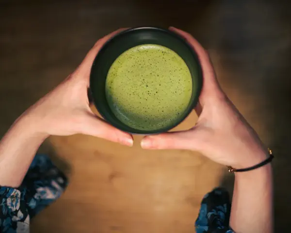 Najlepsza matcha: Jak nie dać się oszukać? Poradnik zakupowy